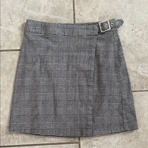 Brandy Melville John Galt Black White Houndstooth Skirt